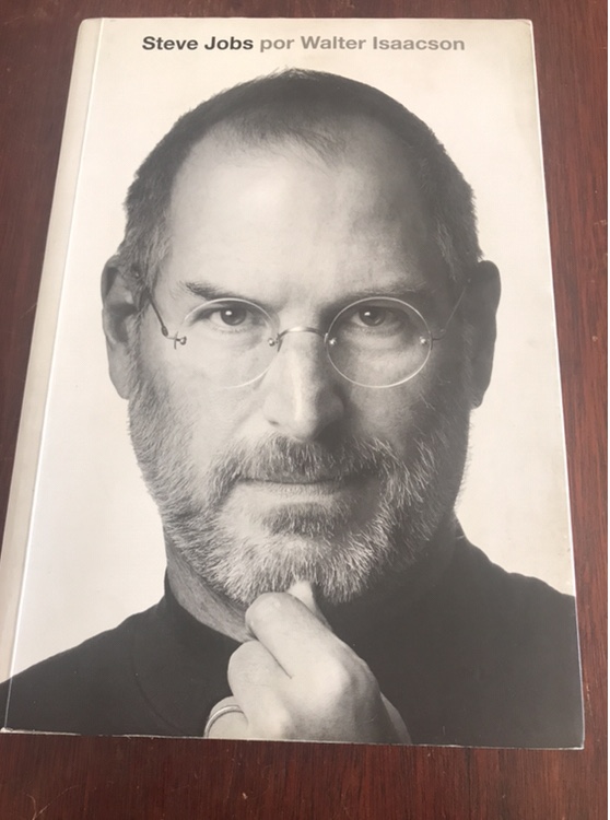 Livro Steve Jobs por Walter Isaacson